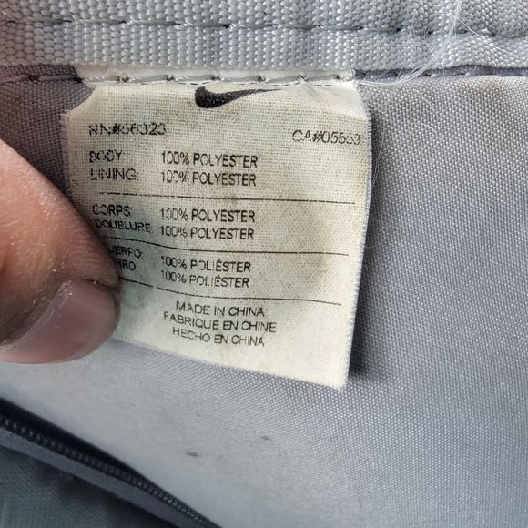 Nike Gray Backpack Lightweight Casual Outdoors School Collage Travel - Picture 9 of 12